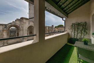 Studio avec balcon donnant sur les Arènes d’Arles - Arles - 8