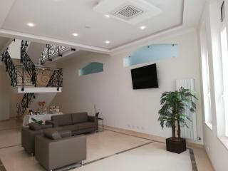 Bowen, Luxury Suites - Lagos - 8