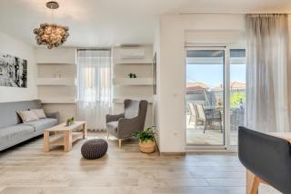 Sunny 4**** luxury apart with garden in center - 6