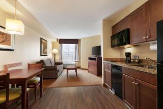 Days Inn & Suites by Wyndham Sherwood Park Edmonton - 1