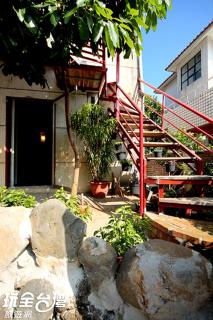 Museum Traveler's Guest House - 5