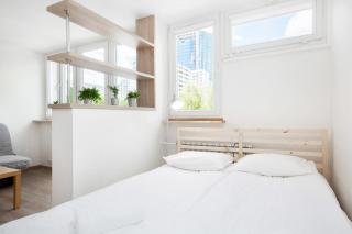 Apartments Warsaw Pereca by Noclegi Renters - Warsaw - 6