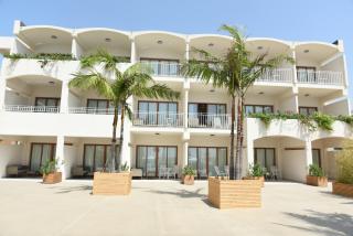 La Siesta Hotel & Beach Resort - Khaldah - 1