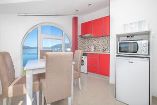 Apartments Infinity - Tivat - 9