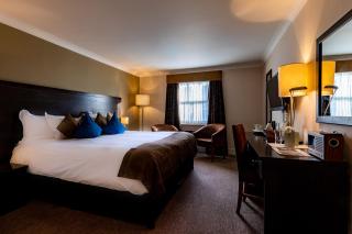 Rose And Crown Hotel - London - 9