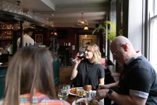 Rose And Crown Hotel - 1