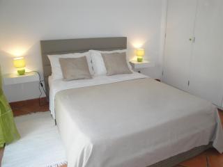 Lemon Tree Relaxing Guesthouse - Lagos - 8