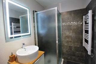 Tout confort ! Climatisation, Calme, Piscine, Parking Gratuit, Terrasse, Wifi - 8