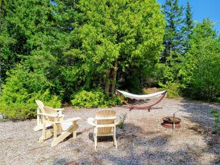 New Buddha Bing Unique Experience Cottage and Cabins - Tobermory - 9