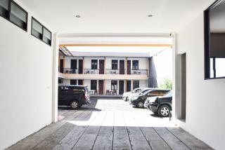 RedDoorz near Alun Alun Wonosobo - 7