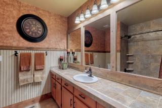 4 Bed 4 Bath Vacation home in Oaks at Wasatch - 9
