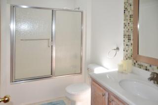 2 Bed 2 Bath Vacation home in Orcas Island - 9