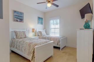 3 Bed 4 Bath Vacation home in Barefoot Cottages - Port St. Joe - 7