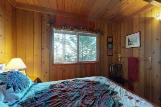3 Bed 2 Bath Vacation home in Eastsound - 8