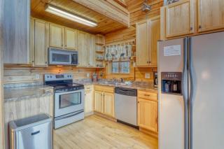 3 Bed 3 Bath Vacation home in Whittier - Whittier - 4