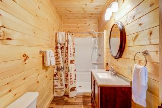 4 Bed 3 Bath Vacation home in Bryson City - Bryson City - 6