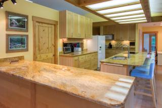 5 Bed 4 Bath Vacation home in Tuckasegee - 1