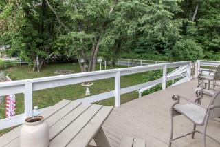 2 Bed 1 Bath Vacation home in Sylva - 1