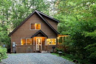 2 Bed 2 Bath Vacation home in Whittier V - Whittier - 0