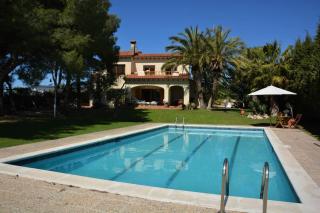 Villa Sitges Colibri at 10 min Walk Beaches - Center City Amaizing Garden Pool XXL Private Tenis Piste - Vilanova i la Geltrú - 0