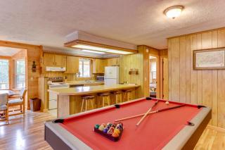 4 Bed 2 Bath Vacation home in Whittier - Whittier - 9