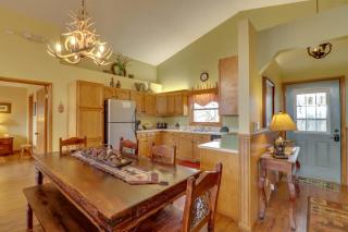 3 Bed 3 Bath Vacation home in Sylva - Sylva - 3