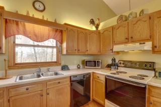 3 Bed 3 Bath Vacation home in Sylva - Sylva - 1