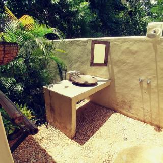Norman Carr Cottage - Monkey Bay - 7