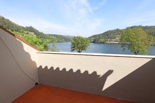 FLH Douro Family House - Frutuária - 1