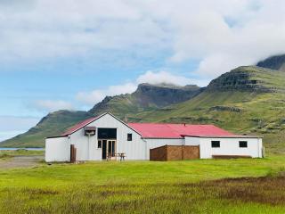 Óseyri Hlaðan -The Barn studio apartment - Stöðvarfjörður - 2