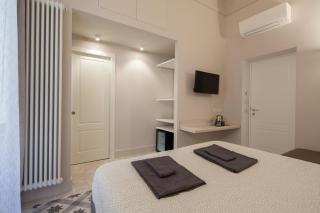 Room222 - stylish room La Spezia Old Town - 5' station to Cinque Terre - La Spezia - 4