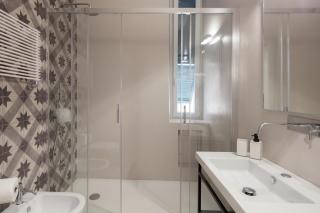 Room222 - stylish room La Spezia Old Town - 5' station to Cinque Terre - La Spezia - 1