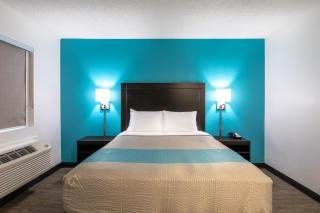 Motel 6-Greenville, SC - I-85 Near Downtown - Greenville - 4