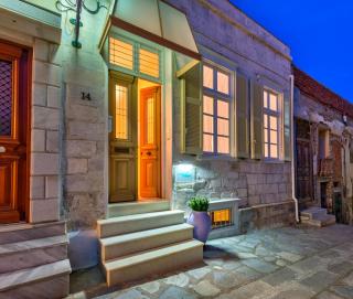 Island of Luxury Apartments - Ermoupoli - 5