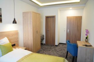 Hotel Dias - Pinneberg - 8