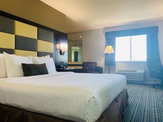 SureStay Plus Hotel by Best Western Redding - Redding - 4