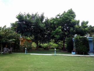 AtMyHomeStay Bangsaphan - Bang Saphan - 1