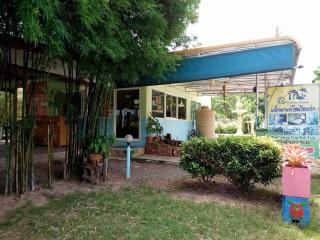 AtMyHomeStay Bangsaphan - Bang Saphan - 5