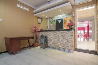 RedDoorz near MT Haryono Semarang - 0