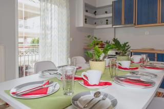 Thano's stylish flat just 150m to the beach - 8