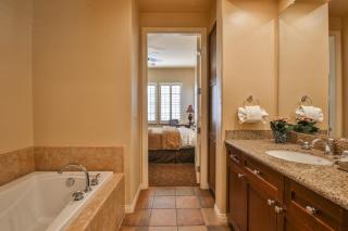 L48 Premier Location At Clubhouse Condo - La Quinta - 2