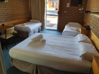 Corowa Golf Club Motel - Corowa - 9
