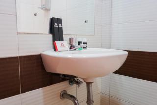 Homey Studio Apartment at Margonda Residence 3 By Travelio - 1