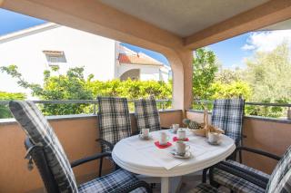 Apartment Josip Malin - Malinska - 2