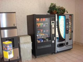 Best Western Club House Inn & Suites - 7