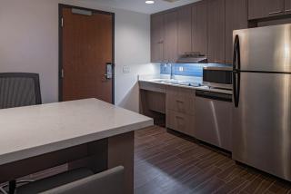 Hyatt House Indianapolis Downtown - 2