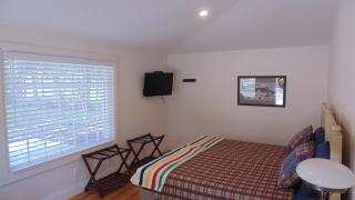 Carriage House On Kent - Niagara on the Lake - 2