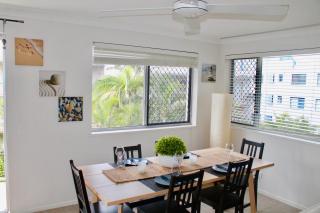 Kings Beach Retreat - Caloundra - 6