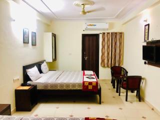 Hotel Classic Inn Near Jaipur Train Station - 1