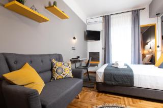 Downtown Luxury Boutique Suites : the yellow suite - Tessalónica - 6